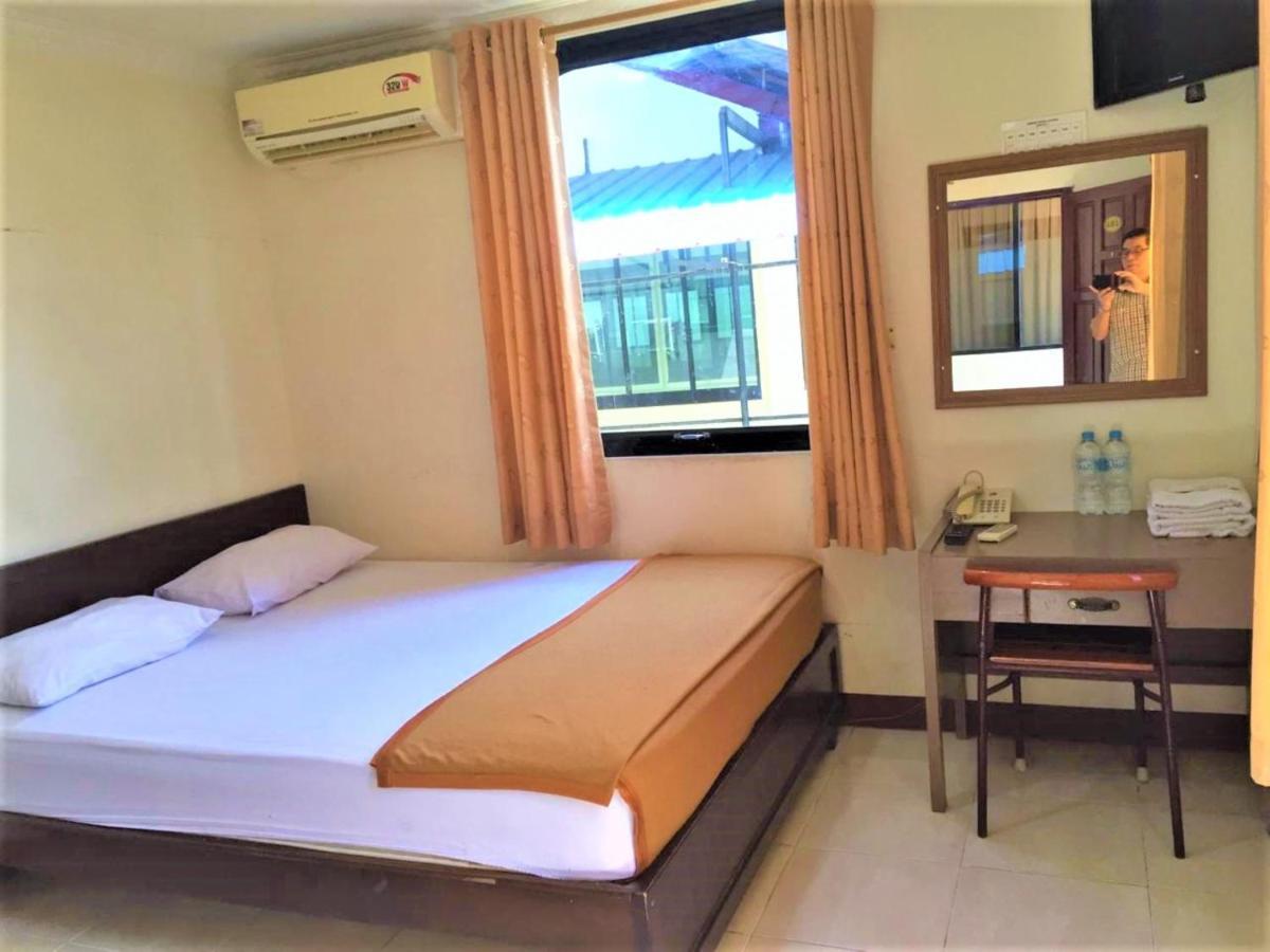 Hotel Aroma Inn Pontianak Exteriér fotografie